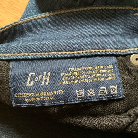 Citizens of Humanity slightly bootcut women’s size 29 dark wash jeans - Picture 3 of 15